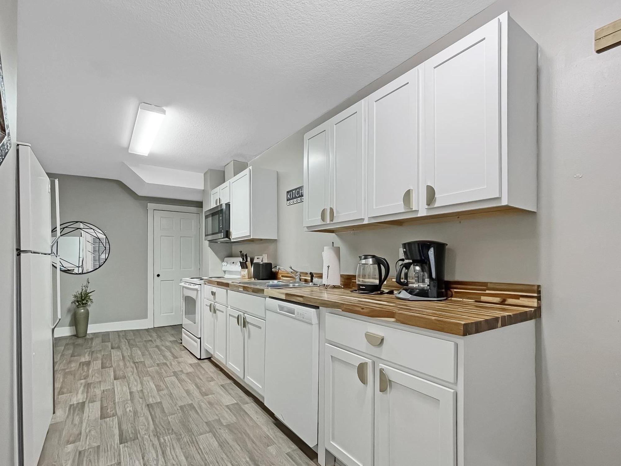 Villa Chic 2Br Duplex Free Parking Near Hospitals Des Moines Exterior foto